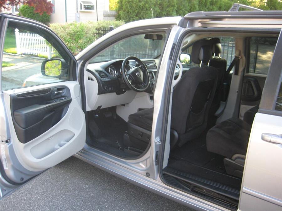 2016 Dodge Grand Caravan SXT 4dr Mini Van, available for sale in Massapequa, New York | Rite Choice Auto Inc.. Massapequa, New York 2016 Dodge Grand Caravan SXT 4dr Mini Van, available for sale in Massapequa, New York | Rite Choice Auto Inc.. Massapequa, New York