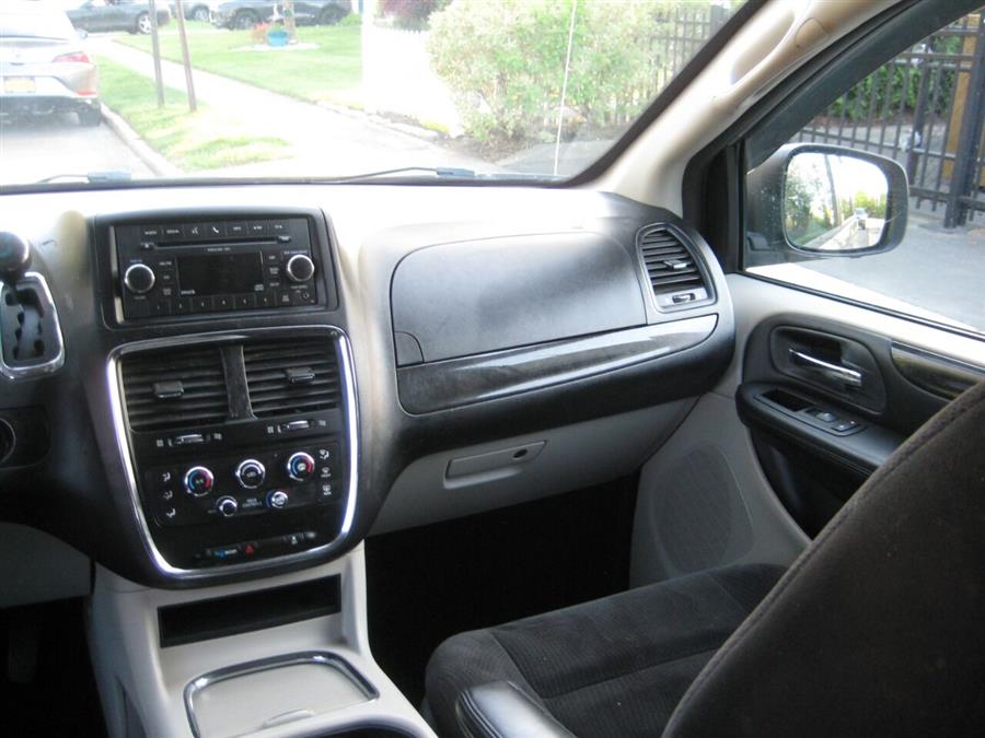 2016 Dodge Grand Caravan SXT 4dr Mini Van, available for sale in Massapequa, New York | Rite Choice Auto Inc.. Massapequa, New York 2016 Dodge Grand Caravan SXT 4dr Mini Van, available for sale in Massapequa, New York | Rite Choice Auto Inc.. Massapequa, New York