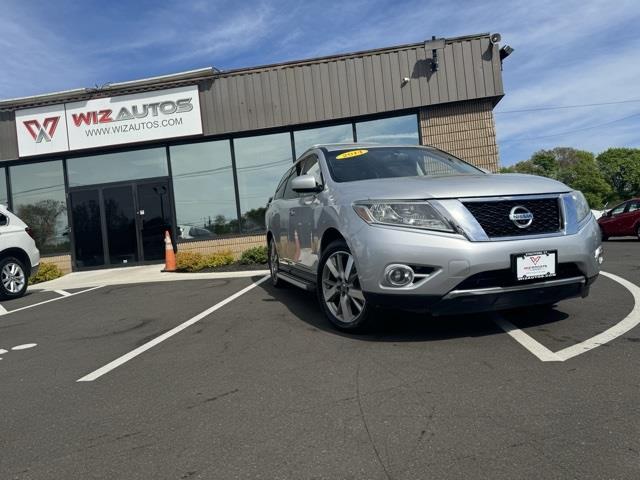 2014 Nissan Pathfinder Platinum, available for sale in Stratford, Connecticut | Wiz Leasing Inc. Stratford, Connecticut