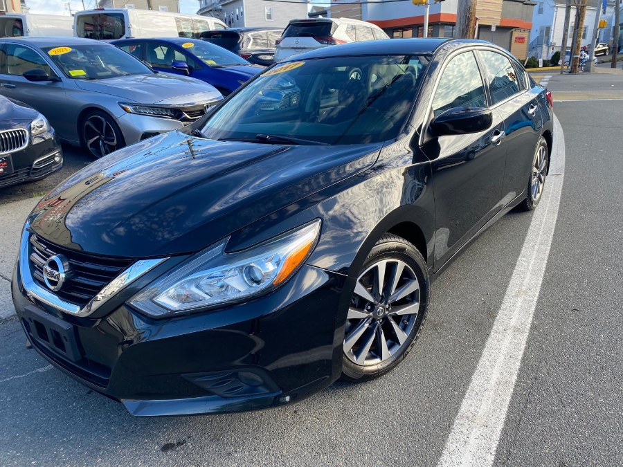 Used 2017 Nissan Altima in Peabody, Massachusetts | New Star Motors. Peabody, Massachusetts