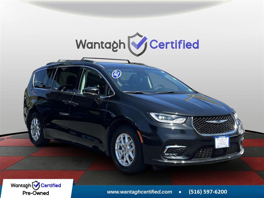 Used 2022 Chrysler Pacifica in Wantagh, New York | Wantagh Certified. Wantagh, New York