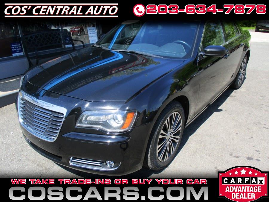 Used 2013 Chrysler 300 in Meriden, Connecticut | Cos Central Auto. Meriden, Connecticut