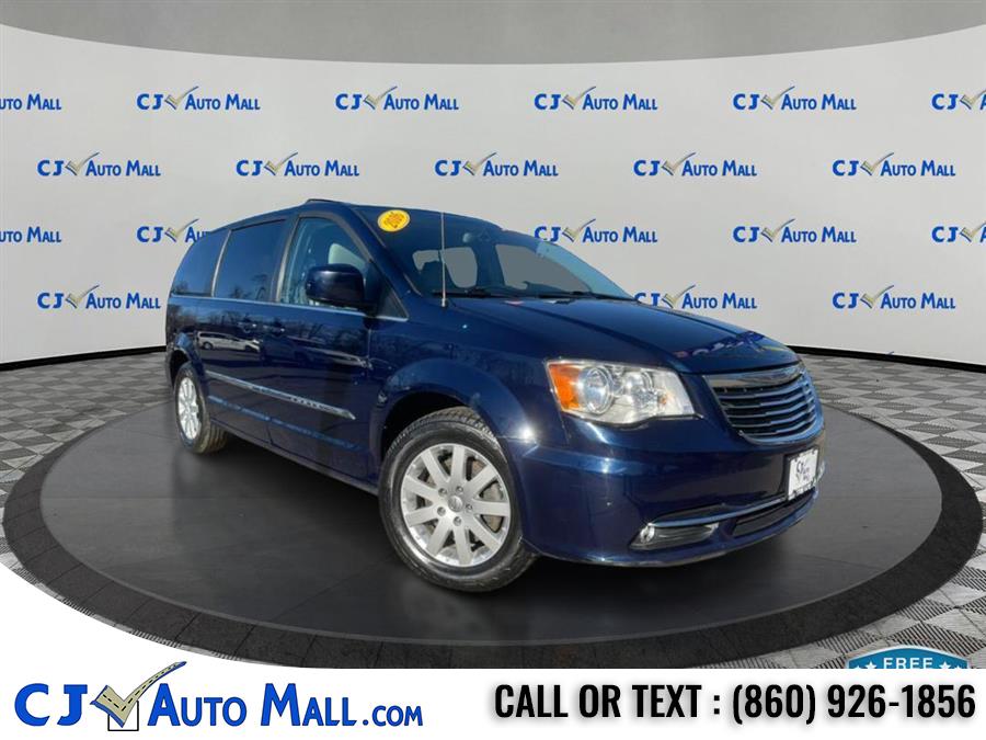Used 2016 Chrysler Town & Country in Bristol, Connecticut | CJ Auto Mall. Bristol, Connecticut