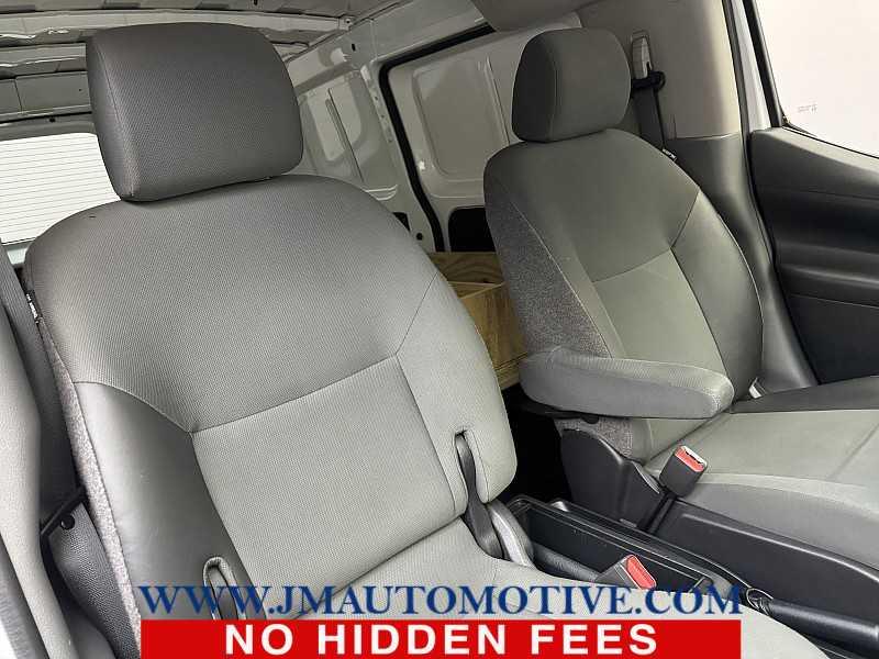 2015 Chevrolet City Express LS, available for sale in Naugatuck, Connecticut | J&M Automotive Sls&Svc LLC. Naugatuck, Connecticut 2015 Chevrolet City Express LS, available for sale in Naugatuck, Connecticut | J&M Automotive Sls&Svc LLC. Naugatuck, Connecticut