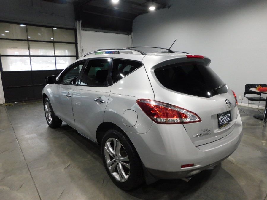 2012 Nissan Murano LE photo 2