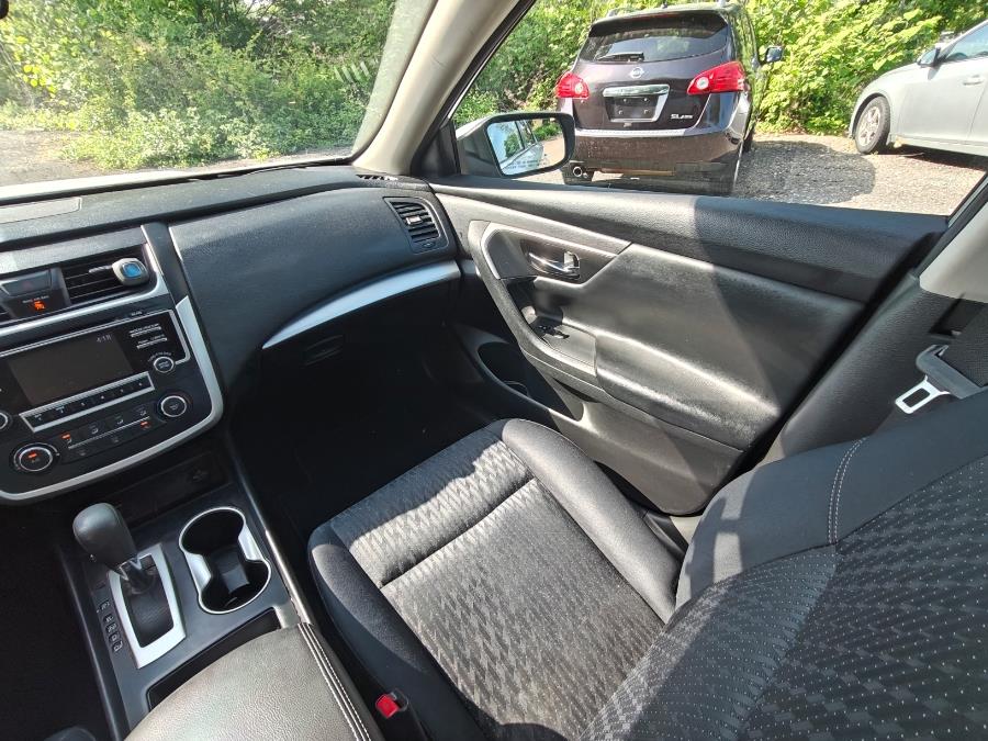 2016 Nissan Altima 4dr Sdn I4 2.5 SR, available for sale in South Windsor, Connecticut | Fancy Rides LLC. South Windsor, Connecticut 2016 Nissan Altima 4dr Sdn I4 2.5 SR, available for sale in South Windsor, Connecticut | Fancy Rides LLC. South Windsor, Connecticut