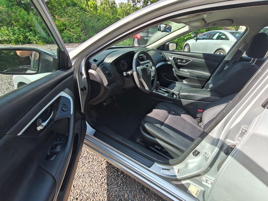 2016 Nissan Altima 4dr Sdn I4 2.5 SR, available for sale in South Windsor, Connecticut | Fancy Rides LLC. South Windsor, Connecticut 2016 Nissan Altima 4dr Sdn I4 2.5 SR, available for sale in South Windsor, Connecticut | Fancy Rides LLC. South Windsor, Connecticut