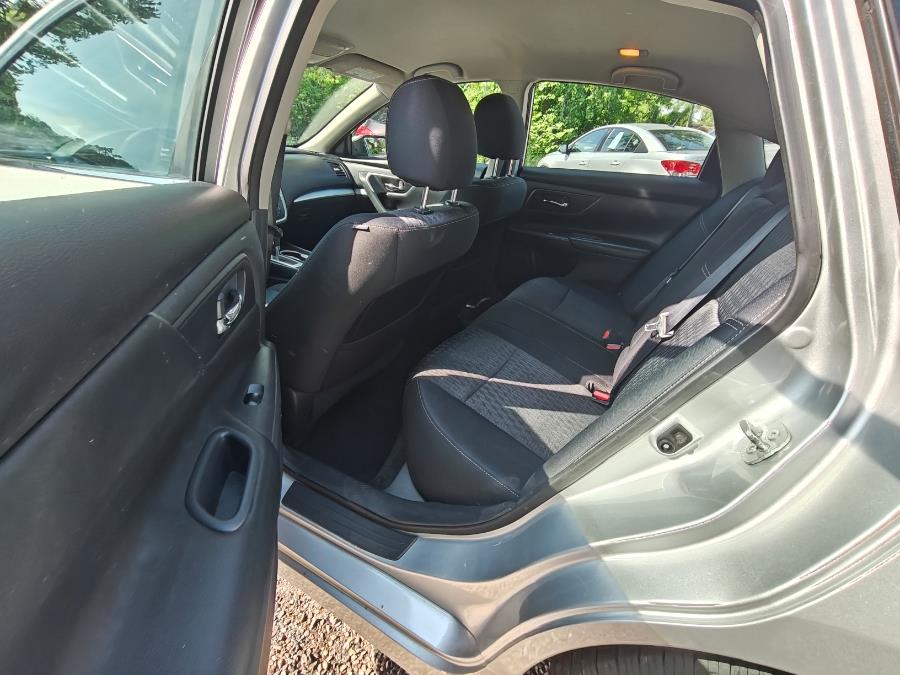2016 Nissan Altima 4dr Sdn I4 2.5 SR, available for sale in South Windsor, Connecticut | Fancy Rides LLC. South Windsor, Connecticut 2016 Nissan Altima 4dr Sdn I4 2.5 SR, available for sale in South Windsor, Connecticut | Fancy Rides LLC. South Windsor, Connecticut