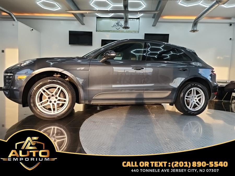 Used 2018 Porsche Macan in Jersey City, New Jersey | Auto Emporium. Jersey City, New Jersey