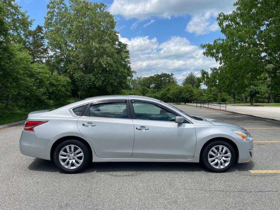 2015 Nissan Altima 4dr Sdn I4 2.5 S, available for sale in Lowell, Massachusetts | Revolution Motors . Lowell, Massachusetts 2015 Nissan Altima 4dr Sdn I4 2.5 S, available for sale in Lowell, Massachusetts | Revolution Motors . Lowell, Massachusetts
