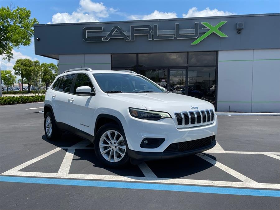 Used 2019 Jeep Cherokee in Fort Myers, Florida | Carlux Fort Myers. Fort Myers, Florida