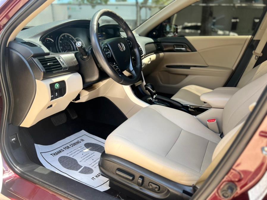 2015 Honda Accord Sedan 4dr I4 CVT EX-L w/Navi, available for sale in New Haven, Connecticut | Unique Auto Sales LLC. New Haven, Connecticut 2015 Honda Accord Sedan 4dr I4 CVT EX-L w/Navi, available for sale in New Haven, Connecticut | Unique Auto Sales LLC. New Haven, Connecticut