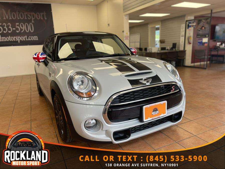 Used 2017 MINI Hardtop 2 Door in Suffern, New York | Rockland Motor Sport. Suffern, New York