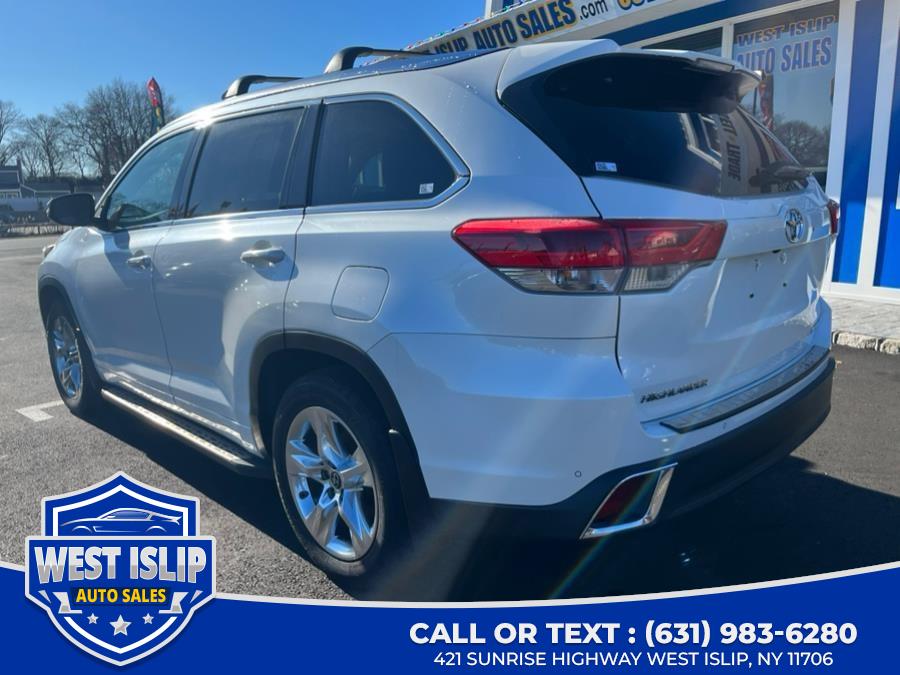 Toyota Highlander 2017 in West Islip, North Babylon, Babylon, West