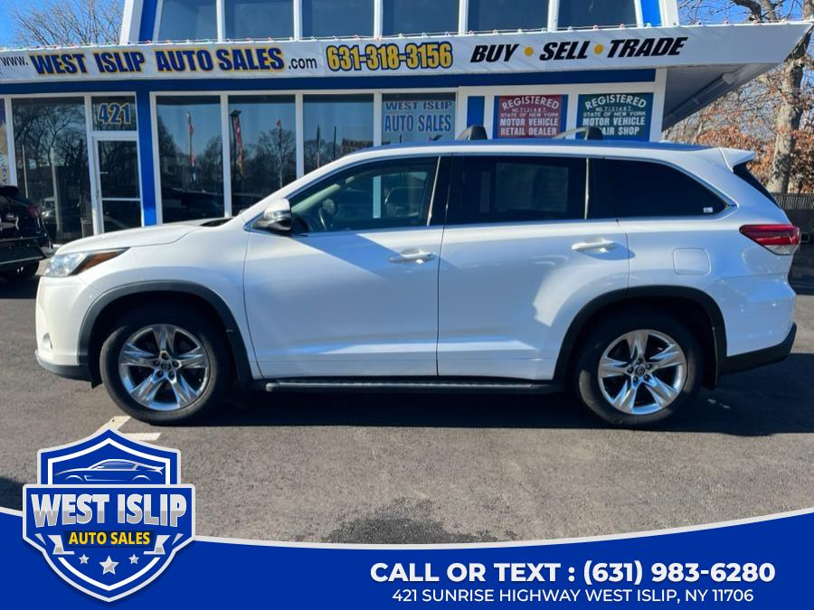 Toyota Highlander 2017 in West Islip, North Babylon, Babylon, West
