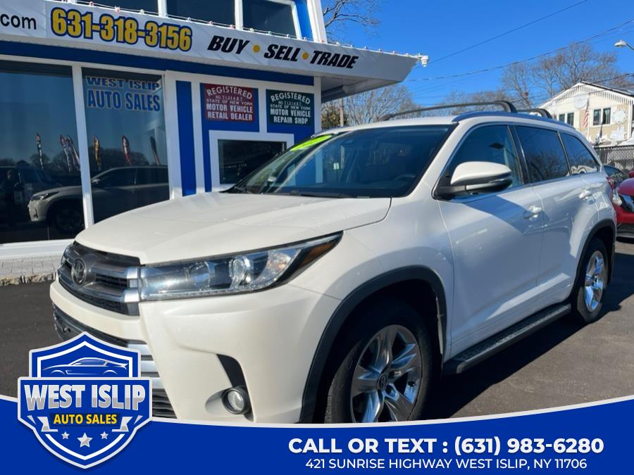 Toyota Highlander 2017 in West Islip, North Babylon, Babylon, West