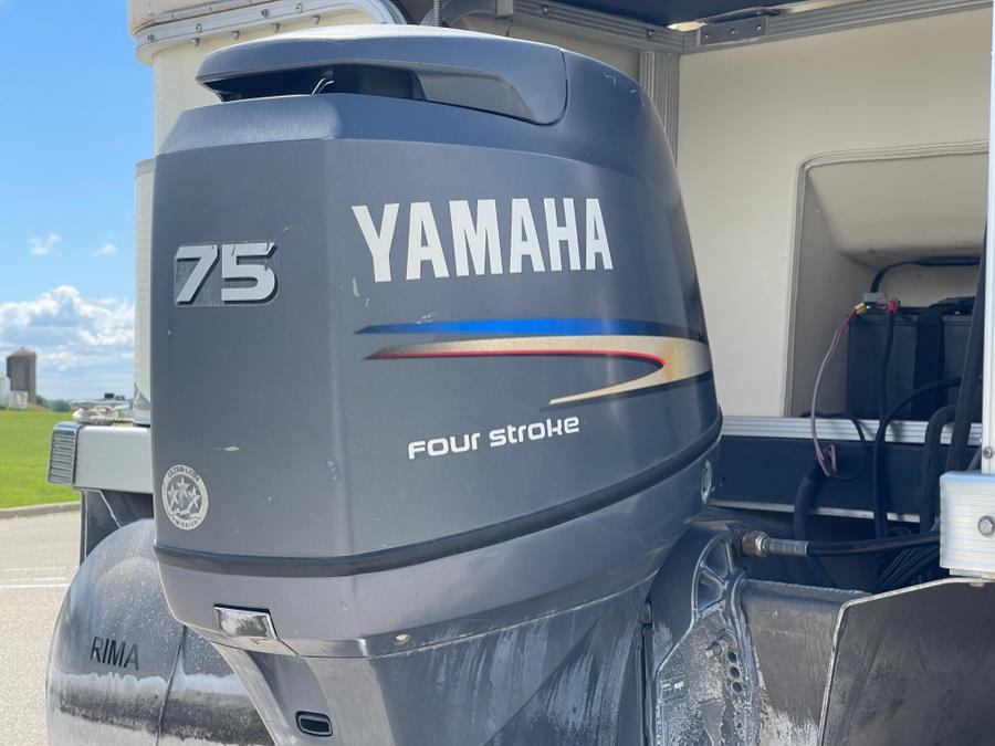 Bennington 2050RL 2006 in Darien, Harvard, Whitewater, Janesville WI Geneva Motor Cars 58L506