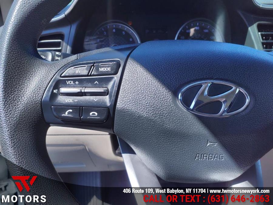 2019 Hyundai Elantra SEL Auto, available for sale in West Babylon, New York | TW Motors. West Babylon, New York 2019 Hyundai Elantra SEL Auto, available for sale in West Babylon, New York | TW Motors. West Babylon, New York