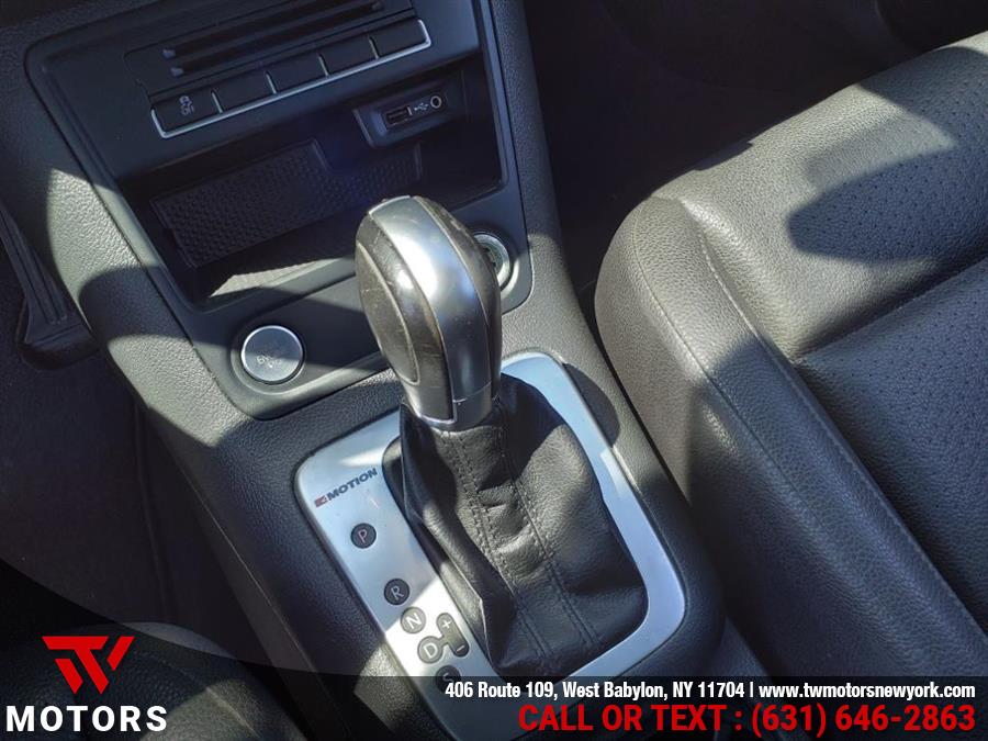 2017 Volkswagen Tiguan 2.0T Wolfsburg Edition 4MOTION, available for sale in West Babylon, New York | TW Motors. West Babylon, New York 2017 Volkswagen Tiguan 2.0T Wolfsburg Edition 4MOTION, available for sale in West Babylon, New York | TW Motors. West Babylon, New York