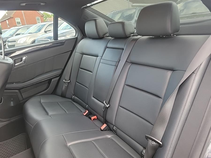 2010 Mercedes-Benz E-Class 4dr Sdn E350 Luxury 4MATIC, available for sale in Little Ferry, New Jersey | Victoria Preowned Autos Inc. Little Ferry, New Jersey 2010 Mercedes-Benz E-Class 4dr Sdn E350 Luxury 4MATIC, available for sale in Little Ferry, New Jersey | Victoria Preowned Autos Inc. Little Ferry, New Jersey