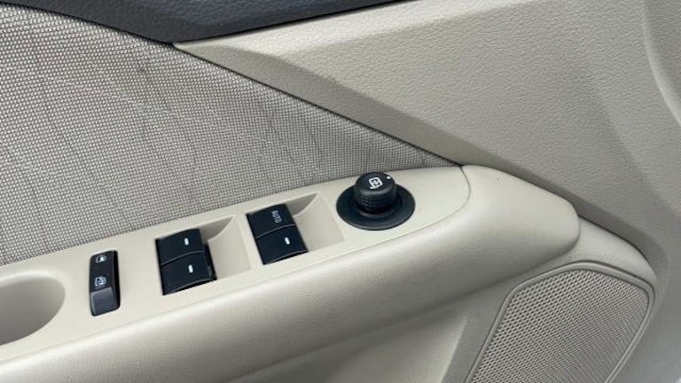 2011 Mercury Milan 4dr Sdn FWD, available for sale in Port Washington, New York | Sandpoint Autosales. Port Washington, New York 2011 Mercury Milan 4dr Sdn FWD, available for sale in Port Washington, New York | Sandpoint Autosales. Port Washington, New York