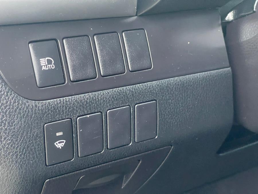 2018 Toyota Highlander LE V6 AWD (Natl), available for sale in Irvington , New Jersey | Auto Haus of Irvington Corp. Irvington , New Jersey 2018 Toyota Highlander LE V6 AWD (Natl), available for sale in Irvington , New Jersey | Auto Haus of Irvington Corp. Irvington , New Jersey