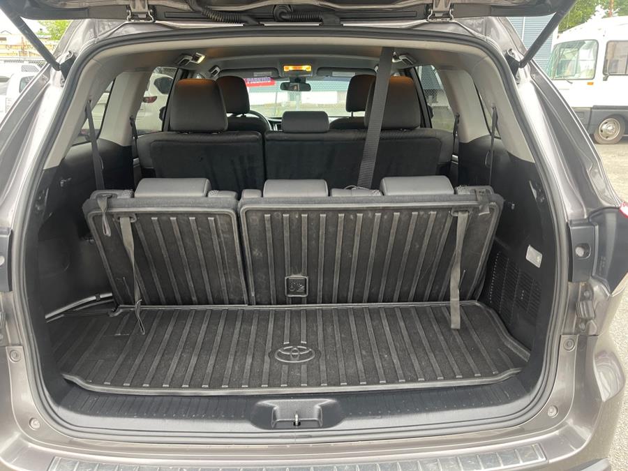 2018 Toyota Highlander LE V6 AWD (Natl), available for sale in Irvington , New Jersey | Auto Haus of Irvington Corp. Irvington , New Jersey 2018 Toyota Highlander LE V6 AWD (Natl), available for sale in Irvington , New Jersey | Auto Haus of Irvington Corp. Irvington , New Jersey