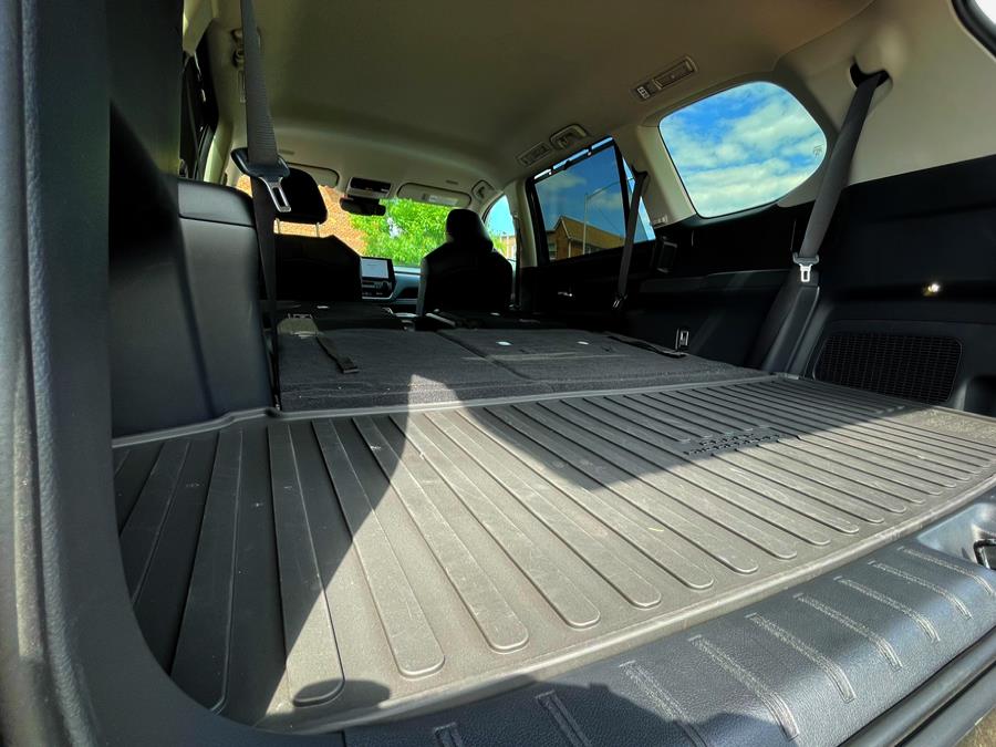 2024 Toyota Grand Highlander XLE FWD (Natl), available for sale in BROOKLYN, New York | Deals on Wheels International Auto. BROOKLYN, New York 2024 Toyota Grand Highlander XLE FWD (Natl), available for sale in BROOKLYN, New York | Deals on Wheels International Auto. BROOKLYN, New York
