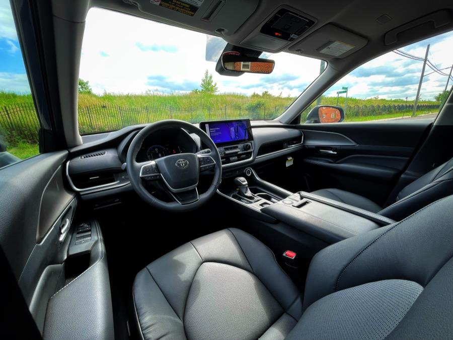2024 Toyota Grand Highlander XLE FWD (Natl), available for sale in BROOKLYN, New York | Deals on Wheels International Auto. BROOKLYN, New York 2024 Toyota Grand Highlander XLE FWD (Natl), available for sale in BROOKLYN, New York | Deals on Wheels International Auto. BROOKLYN, New York