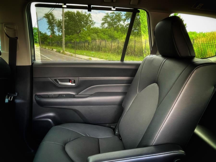 2024 Toyota Grand Highlander XLE FWD (Natl), available for sale in BROOKLYN, New York | Deals on Wheels International Auto. BROOKLYN, New York 2024 Toyota Grand Highlander XLE FWD (Natl), available for sale in BROOKLYN, New York | Deals on Wheels International Auto. BROOKLYN, New York