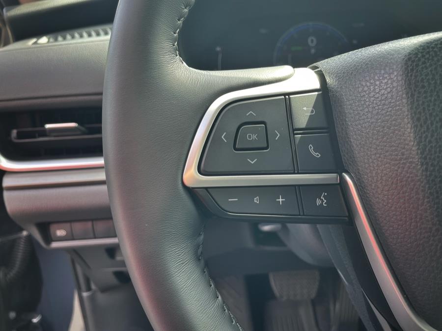 2024 Toyota Grand Highlander XLE FWD (Natl), available for sale in BROOKLYN, New York | Deals on Wheels International Auto. BROOKLYN, New York 2024 Toyota Grand Highlander XLE FWD (Natl), available for sale in BROOKLYN, New York | Deals on Wheels International Auto. BROOKLYN, New York