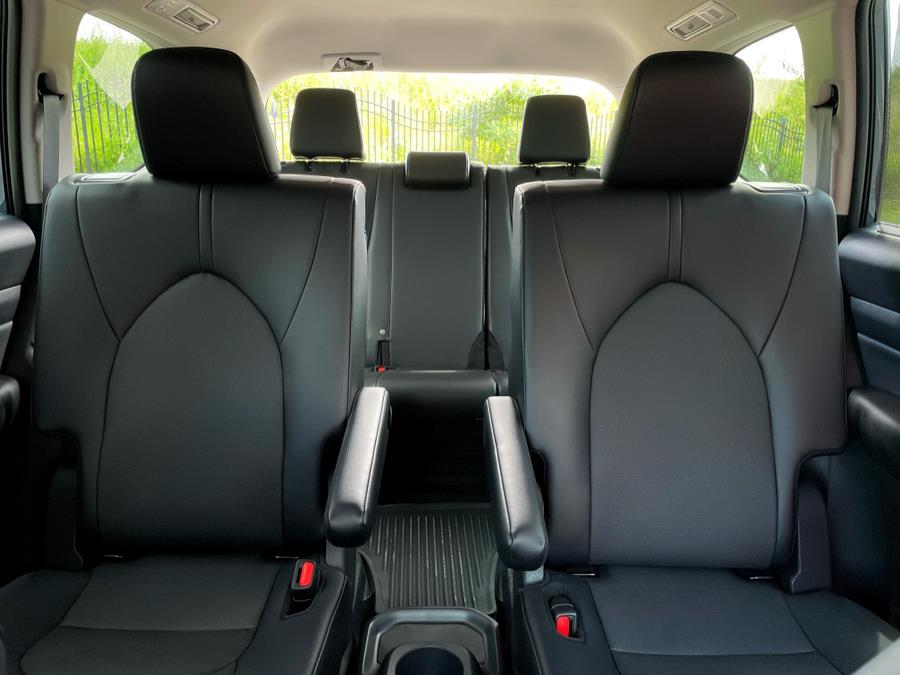 2024 Toyota Grand Highlander XLE FWD (Natl), available for sale in BROOKLYN, New York | Deals on Wheels International Auto. BROOKLYN, New York 2024 Toyota Grand Highlander XLE FWD (Natl), available for sale in BROOKLYN, New York | Deals on Wheels International Auto. BROOKLYN, New York