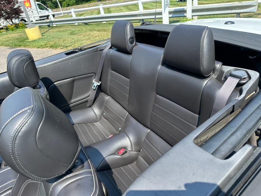 2014 Ford Mustang 2dr Conv V6, available for sale in South Windsor, Connecticut | Mike And Tony Auto Sales, Inc. South Windsor, Connecticut 2014 Ford Mustang 2dr Conv V6, available for sale in South Windsor, Connecticut | Mike And Tony Auto Sales, Inc. South Windsor, Connecticut