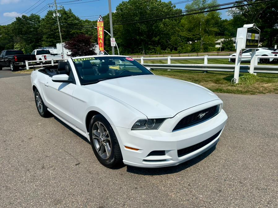 2014 Ford Mustang 2dr Conv V6, available for sale in South Windsor, Connecticut | Mike And Tony Auto Sales, Inc. South Windsor, Connecticut 2014 Ford Mustang 2dr Conv V6, available for sale in South Windsor, Connecticut | Mike And Tony Auto Sales, Inc. South Windsor, Connecticut
