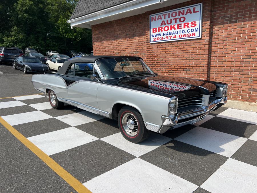 Used PONTIAC BONNEVILLE BASE 1964 | National Auto Brokers, Inc.. Waterbury, Connecticut