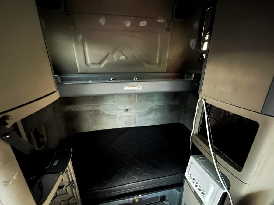 2017 Freightliner DS DS, available for sale in BROOKLYN, New York | Deals on Wheels International Auto. BROOKLYN, New York 2017 Freightliner DS DS, available for sale in BROOKLYN, New York | Deals on Wheels International Auto. BROOKLYN, New York