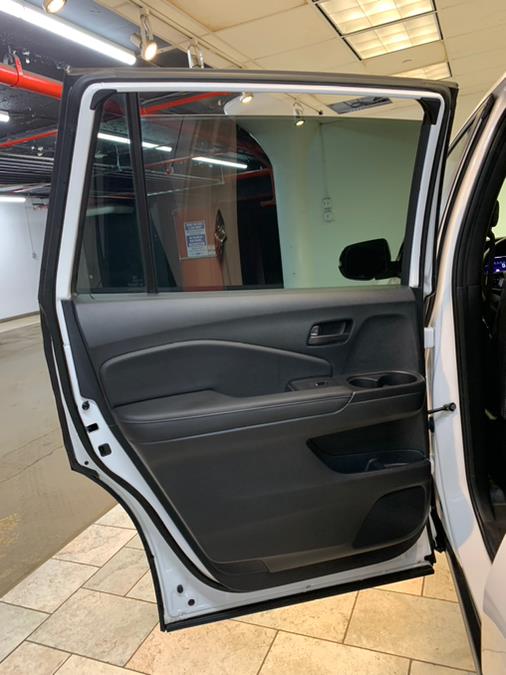 2022 Honda Passport EX-L AWD, available for sale in Lodi, New Jersey | European Auto Expo. Lodi, New Jersey 2022 Honda Passport EX-L AWD, available for sale in Lodi, New Jersey | European Auto Expo. Lodi, New Jersey