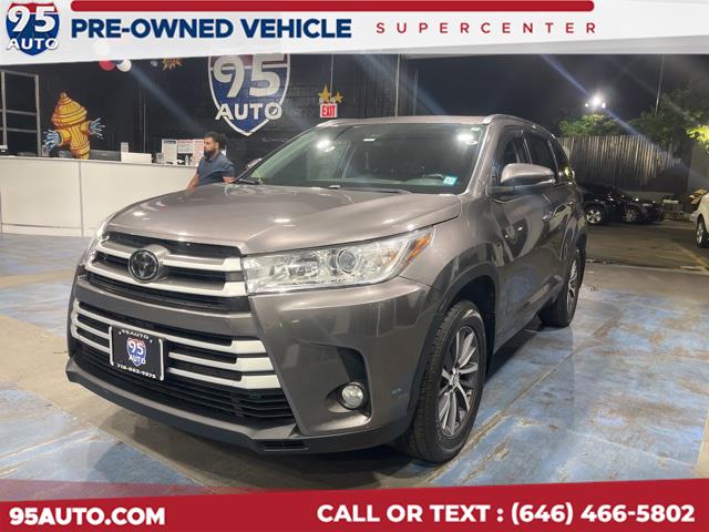 Used 2017 Toyota Highlander in Bronx, New York | 95 Auto. Bronx, New York