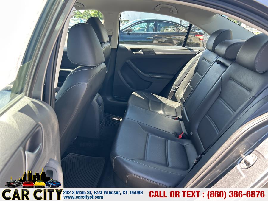 2018 Volkswagen Jetta 1.4T SE Auto, available for sale in East Windsor, Connecticut | Car City LLC. East Windsor, Connecticut 2018 Volkswagen Jetta 1.4T SE Auto, available for sale in East Windsor, Connecticut | Car City LLC. East Windsor, Connecticut