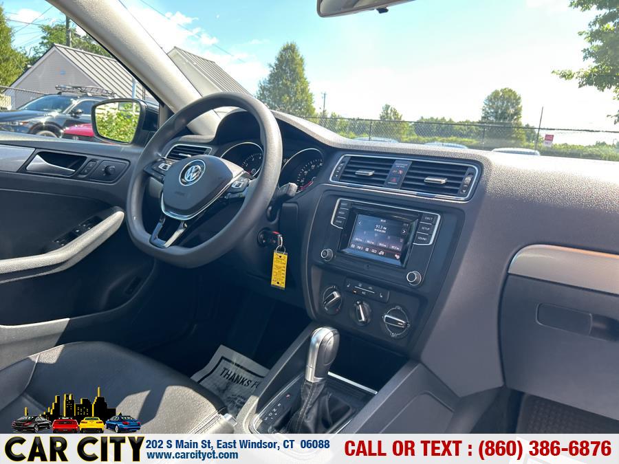 2018 Volkswagen Jetta 1.4T SE Auto, available for sale in East Windsor, Connecticut | Car City LLC. East Windsor, Connecticut 2018 Volkswagen Jetta 1.4T SE Auto, available for sale in East Windsor, Connecticut | Car City LLC. East Windsor, Connecticut