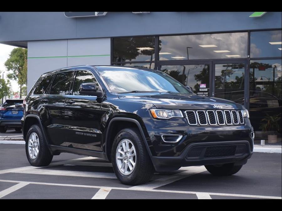 Used 2020 Jeep Grand Cherokee in Fort Myers, Florida | Carlux Fort Myers. Fort Myers, Florida