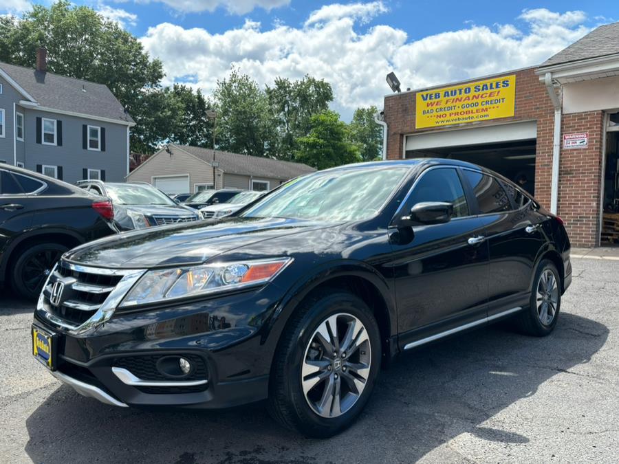 Used 2013 Honda Crosstour for sale. Black 2013 Honda Crosstour Car