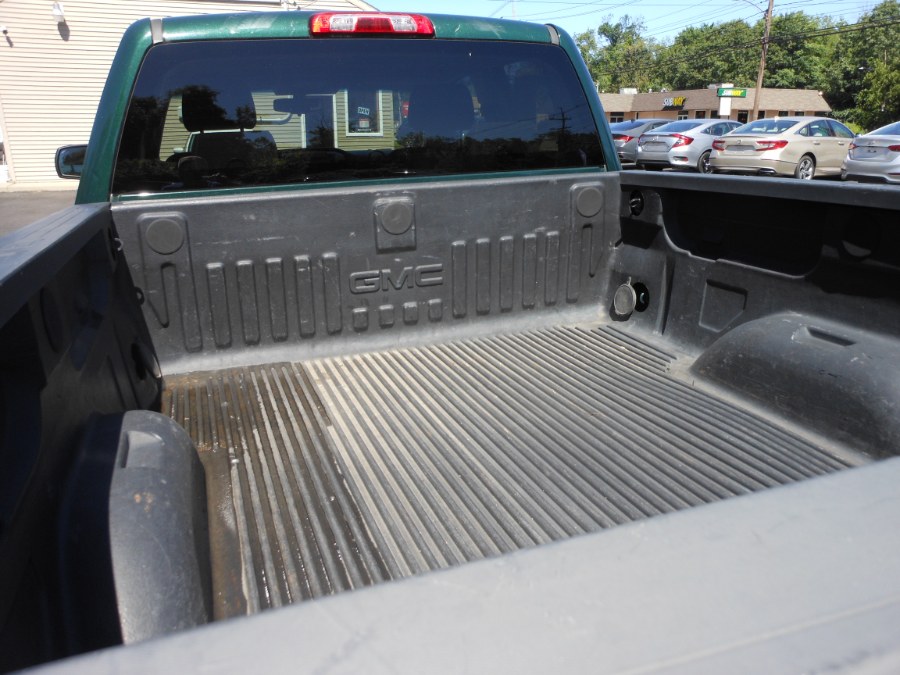 2015 GMC Sierra 1500 4WD Double Cab 143.5" SLE, available for sale in Yantic, Connecticut | Yantic Auto Center. Yantic, Connecticut 2015 GMC Sierra 1500 4WD Double Cab 143.5" SLE, available for sale in Yantic, Connecticut | Yantic Auto Center. Yantic, Connecticut