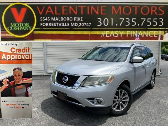 Used 2015 Nissan Pathfinder in Forestville, Maryland | Valentine Motor Company. Forestville, Maryland