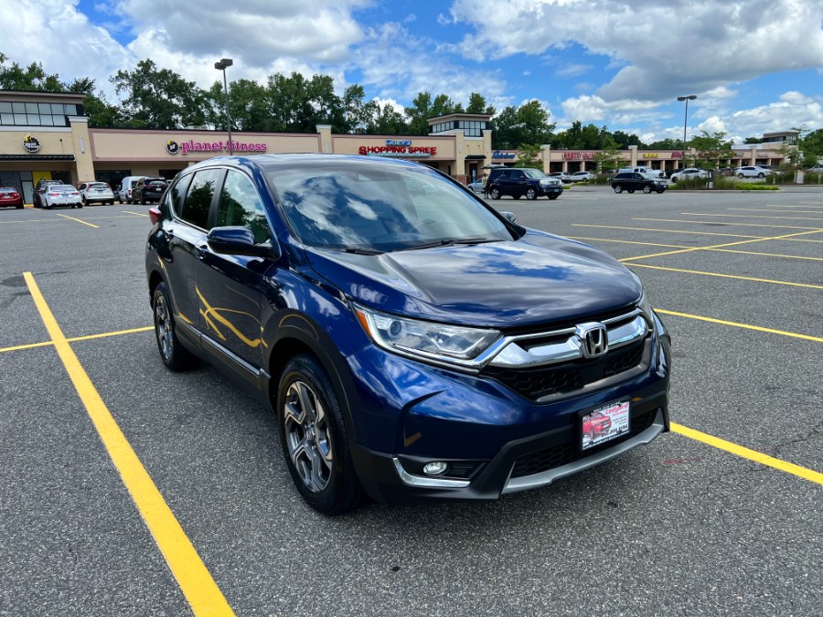 Used 2017 Honda CR-V in Hartford , Connecticut | Ledyard Auto Sale LLC. Hartford , Connecticut