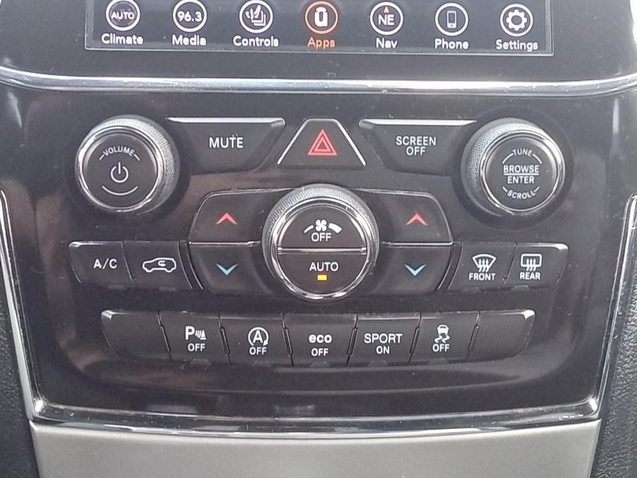 2021 Jeep Grand Cherokee Limited 4x4, available for sale in Irvington, New Jersey | NJ Used Cars Center. Irvington, New Jersey 2021 Jeep Grand Cherokee Limited 4x4, available for sale in Irvington, New Jersey | NJ Used Cars Center. Irvington, New Jersey