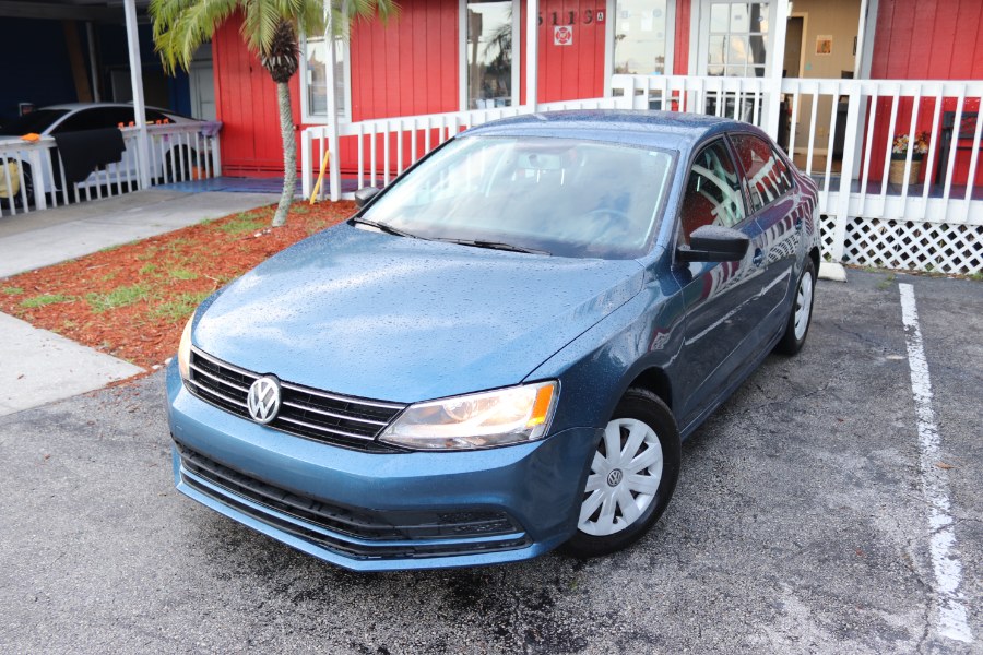 Used 2015 Volkswagen Jetta Sedan in Altamonte Springs, Florida | CarX Club Corporation. Altamonte Springs, Florida