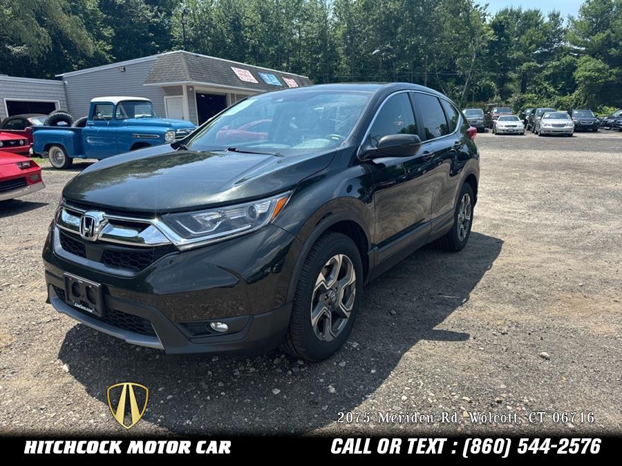 Used 2017 Honda Cr-v in Wolcott, Connecticut | Hitchcock Motor Car. Wolcott, Connecticut