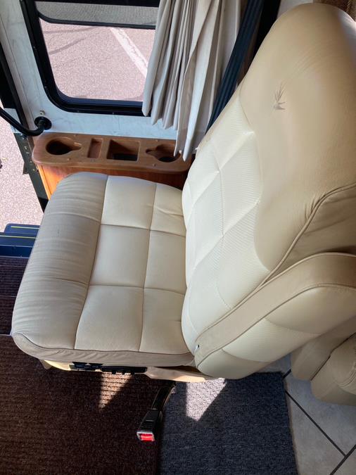 2007 NATIONAL TROPICAL 340, available for sale in Bronx, New York | Carwink USA. Bronx, New York 2007 NATIONAL TROPICAL 340, available for sale in Bronx, New York | Carwink USA. Bronx, New York