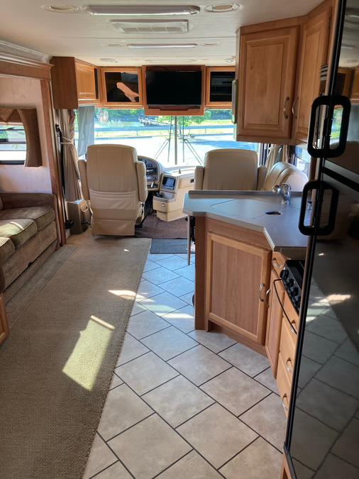 2007 NATIONAL TROPICAL 340, available for sale in Bronx, New York | Carwink USA. Bronx, New York 2007 NATIONAL TROPICAL 340, available for sale in Bronx, New York | Carwink USA. Bronx, New York